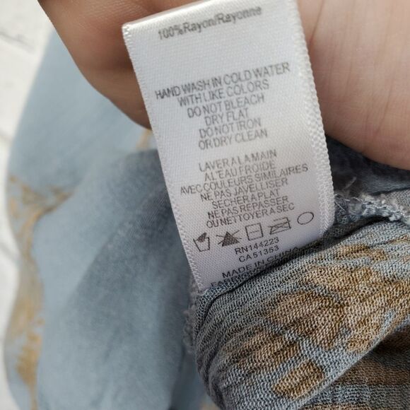 Bishop & Young floral romper size small - Picture 8 of 8